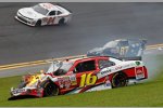 Ryan Reed und Joe Nemechek crashten nach(!) der Zielflagge