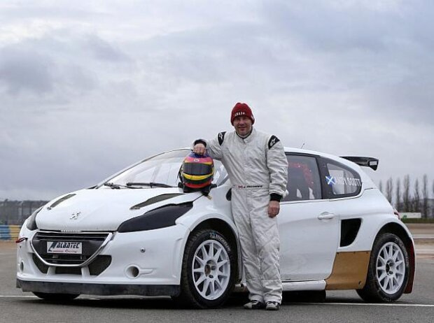 Titel-Bild zur News: Jacques Villeneuve Peugeot 208 Rallyecros