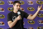 Jeff Gordon (Hendrick) erzählt die Geschichte seines neuen Pepsi-Werbespots