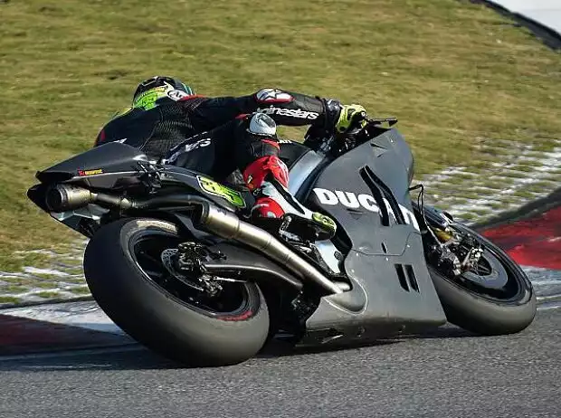Cal Crutchlow Titel-Bild zur News: Cal Crutchlow