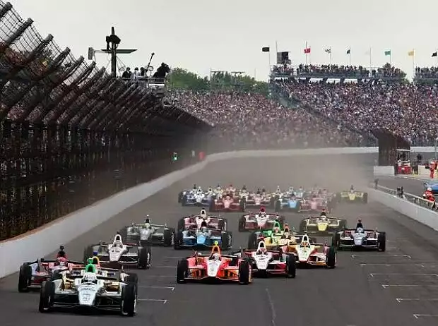 Start zum 97. Indy 500 Titel-Bild zur News: Start zum 97. Indy 500