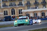 Wolf Henzler, Bryan Sellers und Marco Holzer (Porsche) 