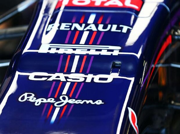 Titel-Bild zur News: Red-Bull-Nase mit Kamera