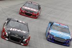 Kurt Busch (Stewart/Haas) vor Aric Almirola (Petty) und Justin Allgaier (HScott)