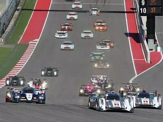 Tom Kristensen, Loic Duval, Allan McNish, Marcel Fässler, Benoit Treluyer, Anthony Davidson, Sebastien Buemi, Stephane Sarrazin Titel-Bild zur News: Tom Kristensen, Loic Duval, Allan McNish, Marcel Fässler, Benoit Treluyer, Anthony Davidson, Sebastien Buemi, Stephane Sarrazin