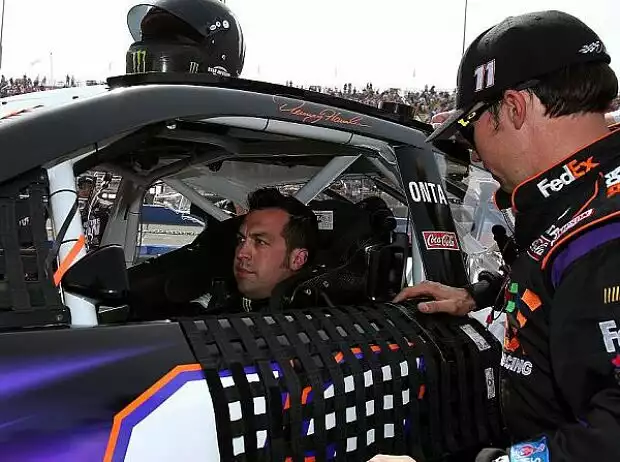 Denny Hamlin, Sam Hornish Jun. Titel-Bild zur News: Denny Hamlin, Sam Hornish Jun.