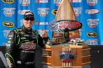 Kyle Busch (Gibbs) in der Victory Lane