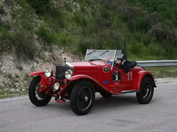 Mille Miglia 2009, Italy / Johann Georg (D) Fendt Corinna Fendt (D) OM 665 SMM Titel-Bild zur News: Mille Miglia 2009, Italy / Johann Georg (D) Fendt Corinna Fendt (D) OM 665 SMM