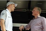 Kevin Magnussen (McLaren) und Johnny Herbert