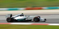 Bild zum Inhalt: Knappe Abstände: Rosberg-Bestzeit in Malaysia