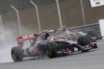 Daniil Kwjat (Toro Rosso) und Romain Grosjean (Lotus) 