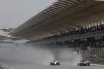 Kamui Kobayashi (Caterham) und Valtteri Bottas (Williams) 