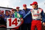 Freude bei Takuma Sato und A.J. Foyt