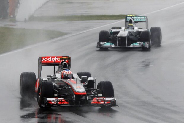 Jenson Button Nico Rosberg McLaren McLaren Mercedes F1Mercedes Mercedes AMG Petronas Formula One Team F1 ~Jenson Button (McLaren) und Nico Rosberg (Mercedes) ~ Jenson Button Nico Rosberg McLaren McLaren Mercedes F1Mercedes Mercedes AMG Petronas Formula One Team F1 ~Jenson Button (McLaren) und Nico Rosberg (Mercedes) ~