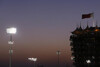 Bild zum Inhalt: Gelungenes Nachtdebüt: Bahrain-Verantwortliche jubeln