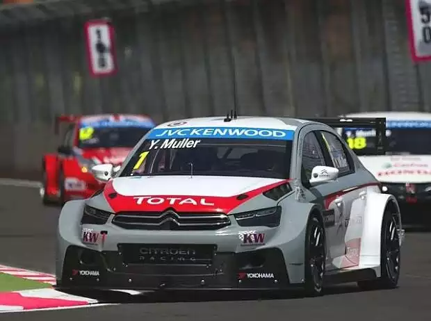 Yvan Muller, Tiago Monteiro, Robert Huff Titel-Bild zur News: Yvan Muller, Tiago Monteiro, Robert Huff
