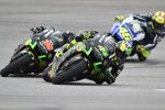 Pol Espargaro vor Bradley Smith (Tech 3) 