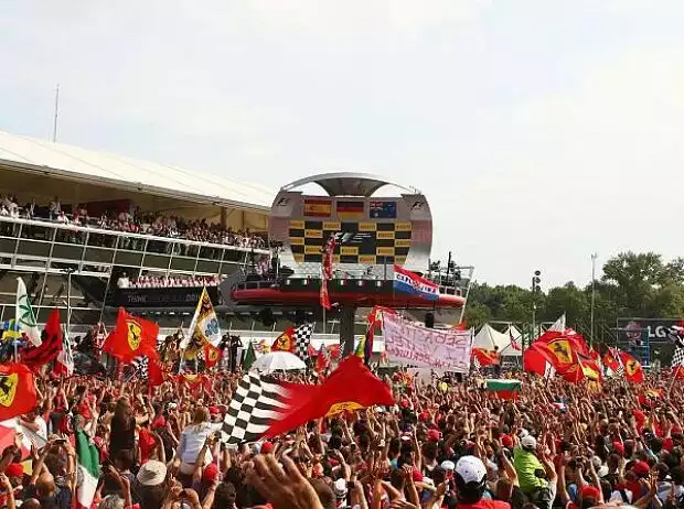 Titel-Bild zur News: italienische Fans