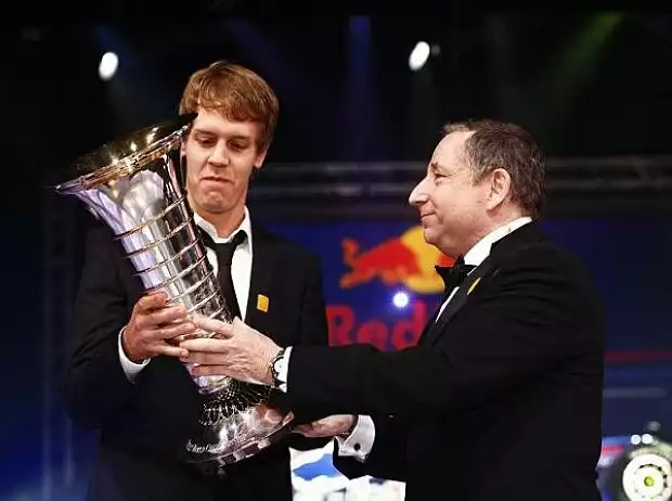 Titel-Bild zur News: Sebastian Vettel und Jean Todt