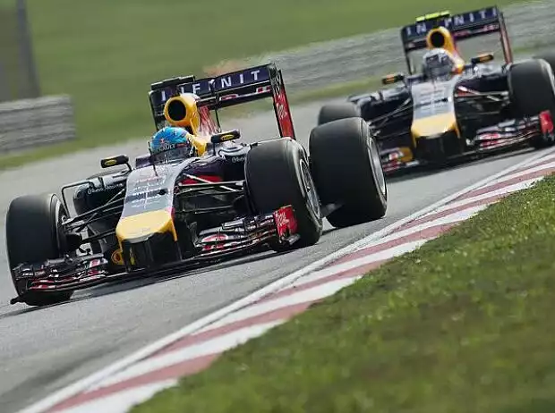 Sebastian Vettel, Daniel Ricciardo Titel-Bild zur News: Sebastian Vettel, Daniel Ricciardo