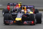 Sebastian Vettel (Red Bull) und Daniel Ricciardo (Red Bull) 