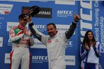 Yvan Muller (Citroen) und Tiago Monteiro (Honda) 