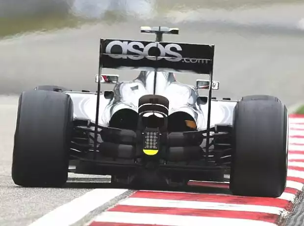 Kevin Magnussen, McLaren, Heck Titel-Bild zur News: Kevin Magnussen, McLaren, Heck