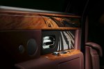 Rolls Royce stellt während der Auto China 2014 in Peking (21. - 29. April) das Modell Pinnacle Travel Phantom vor, ein neues Bespiel für ein Bespoke Collection Motor Car. Der  soll den Chinesen zeigen, welche handwerkliche Qualität und welcher Luxus aus der Rolls Royce-Fabrik im englischen Goodwood kommen kann. 