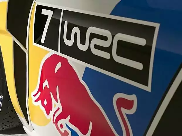 WRC-Logo auf dem Volkswagen Polo R WRC Titel-Bild zur News: WRC-Logo auf dem Volkswagen Polo R WRC