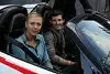 Bild zum Inhalt: Mark Webber nimmt Maria Sharapova im Porsche mit