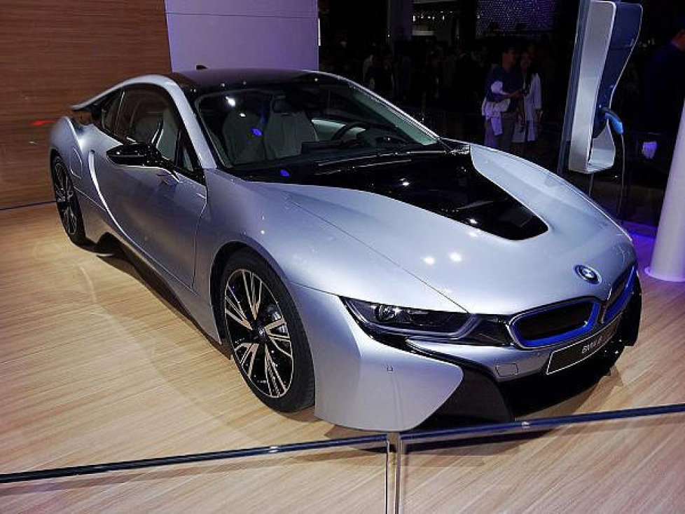 BMW i8