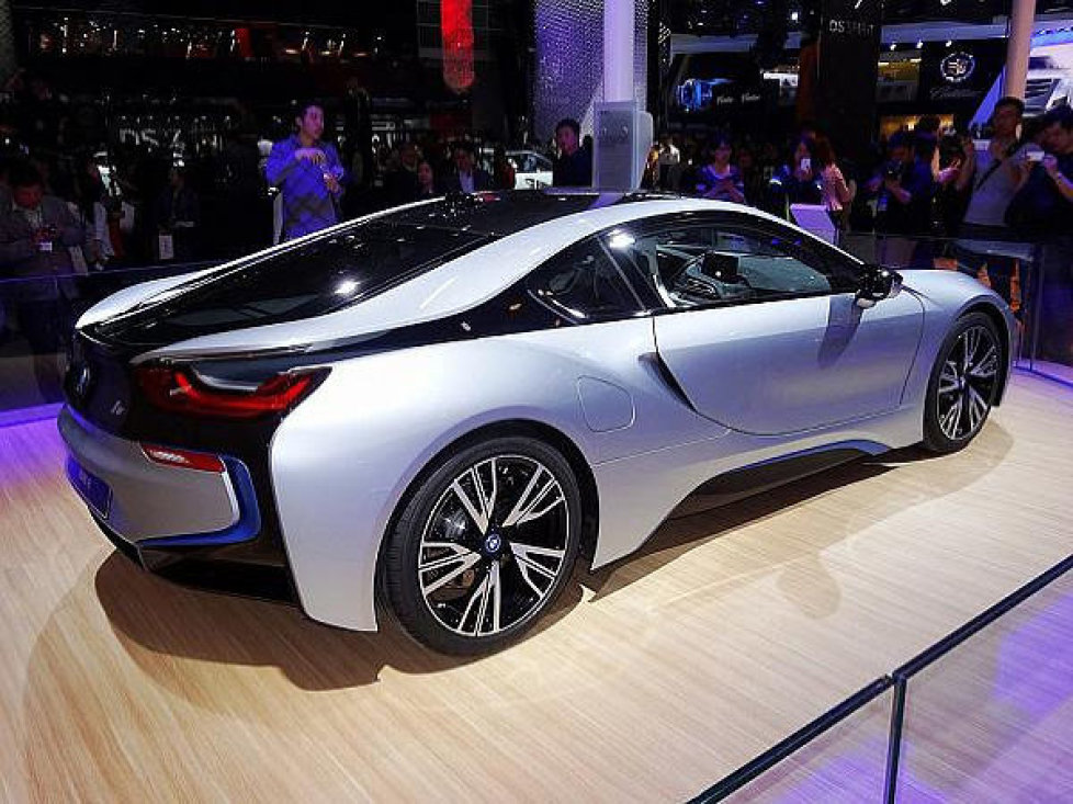 BMW i8