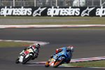 Alex Rins vor Efren Vazquez 