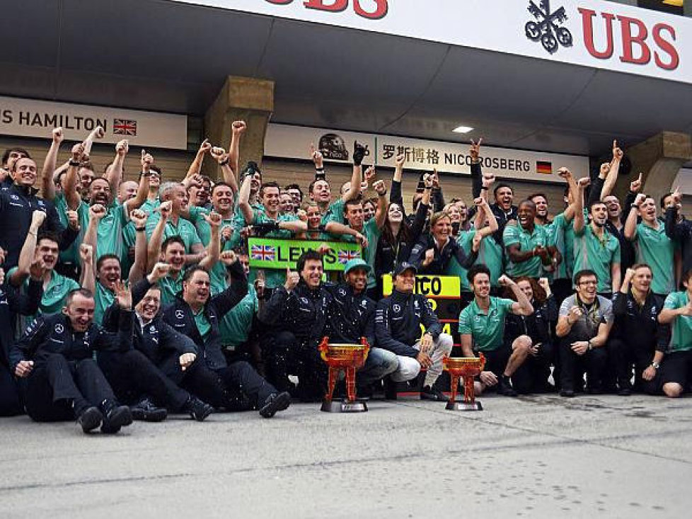 Lewis Hamilton, Nico Rosberg, Toto Wolff