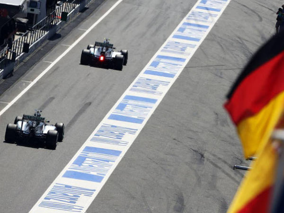 Nico Rosberg, Lewis Hamilton