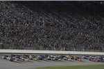 Restart: Mal mit Kyle Busch (Gibbs) und Jimmie Johnson (Hendrick) 