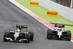 Esteban Gutierrez (Sauber) und Kevin Magnussen (McLaren) 