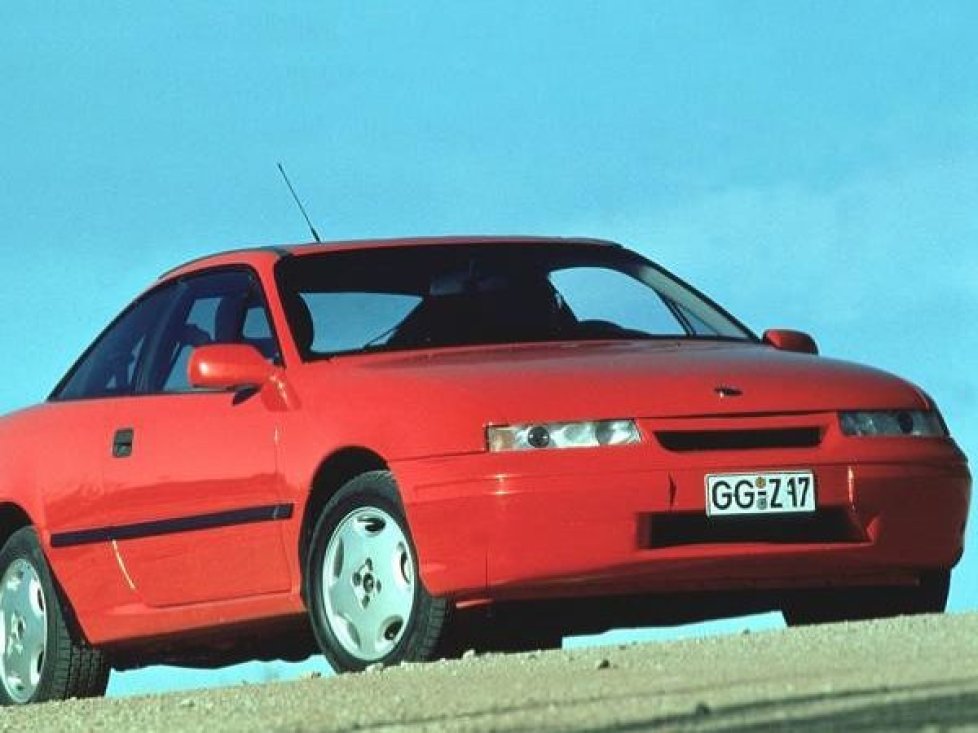 Auch der ab Ende 1989 gebaute Opel Calibra verfügte über einen serienmäßigen Katalysator