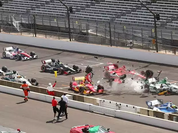 Startcrash Indianapolis Titel-Bild zur News: Startcrash Indianapolis