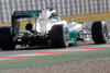 Bild zum Inhalt: Vormittag in Barcelona: Mercedes-Auspuff spaltet die Formel 1