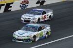 Sprint-Showdown: Clint Bowyer (Waltrip) gewinnt vor AJ Allmendinger (JTG) 