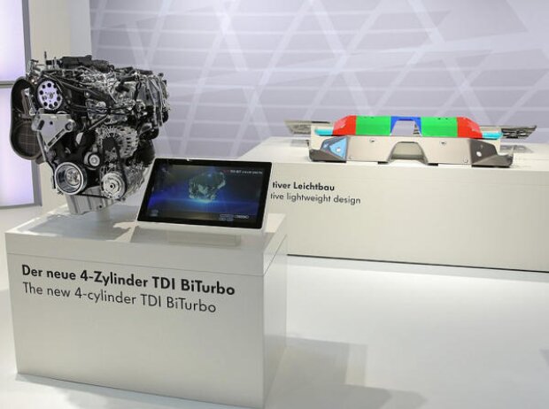 Der Volkswagen Passat wird in der achten Modellgeneration bis zu 85 Kilogramm leichter als sein Vorgänger Der Volkswagen Passat wird in der achten Modellgeneration bis zu 85 Kilogramm leichter als sein Vorgänger