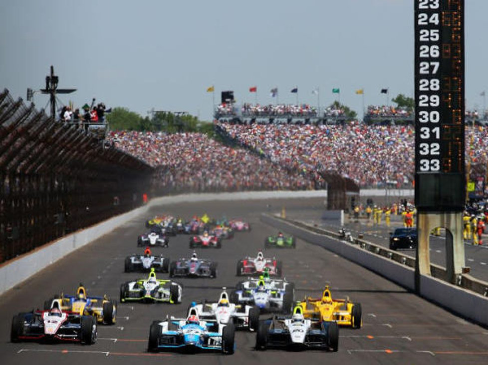 James Hinchcliffe Indy 500 2014 Start