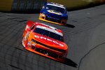 Zwei große Talente der NASCAR Kyle Larson vor Chase Elliott 