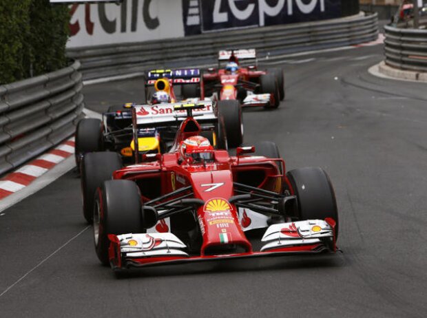Kimi Räikkönen, Daniel Ricciardo, Fernando Alonso Kimi Räikkönen, Daniel Ricciardo, Fernando Alonso