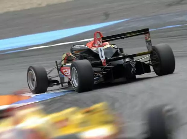 Esteban Ocon Titel-Bild zur News: Esteban Ocon