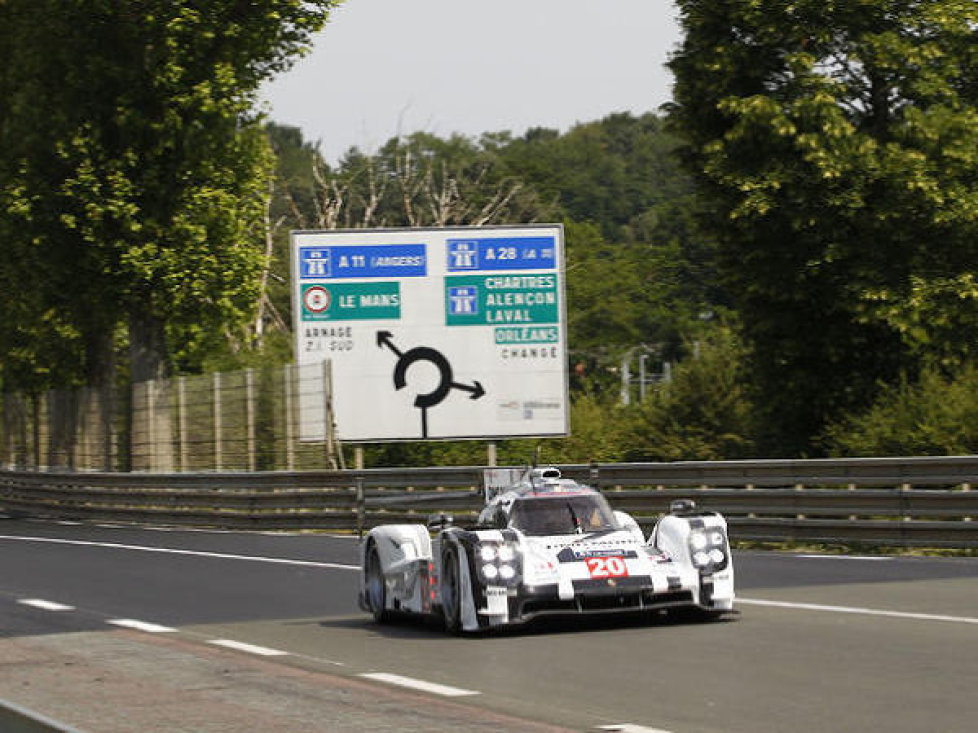 Brendon Hartley, Mark Webber, Timo Bernhard