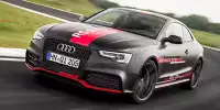 Bild zum Inhalt: Audi RS5 TDI beim Sprung nach vorn