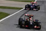 Pastor Maldonado (Lotus) und Daniil Kwjat (Toro Rosso) 