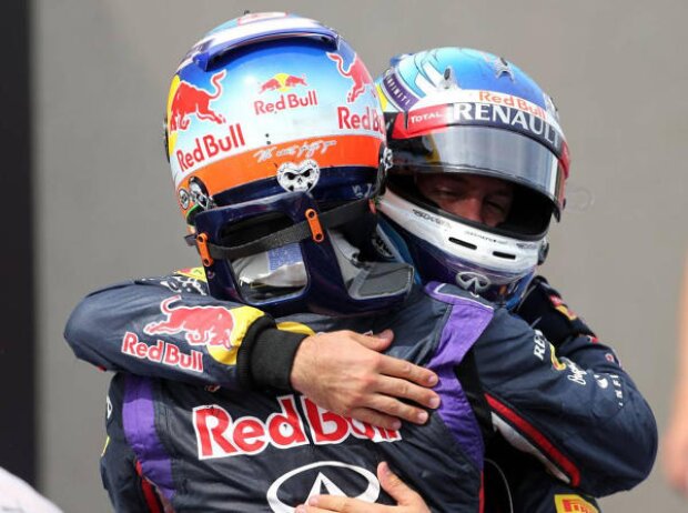 Daniel Ricciardo, Sebastian Vettel Daniel Ricciardo, Sebastian Vettel